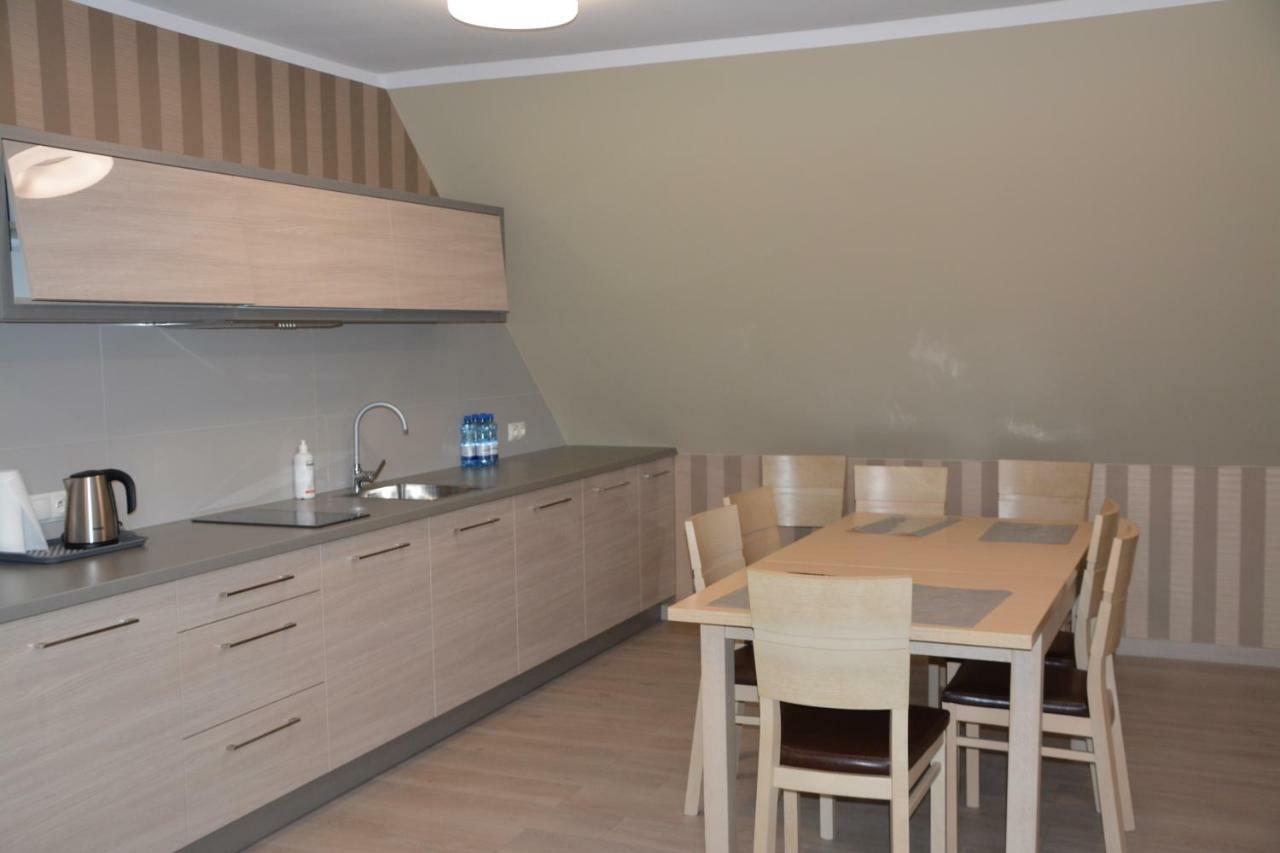 Emef Centrum Szkoleniowo-Serwisowe ソクウカ エクステリア 写真